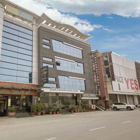 Hotel Delhi 37 By Star Group Near Delhi Airport New Delhi Exterior photo