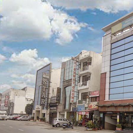 Hotel Delhi 37 By Star Group Near Delhi Airport New Delhi Exterior photo