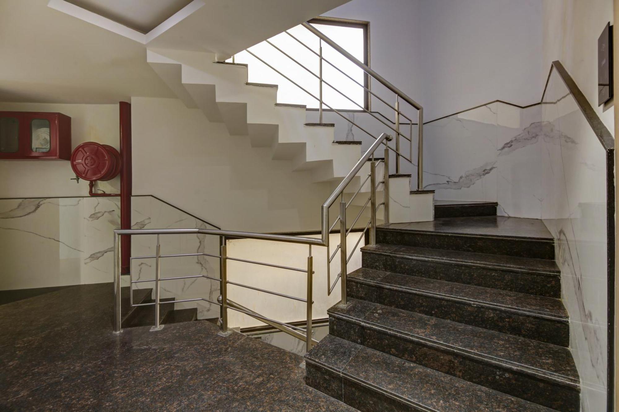 Hotel Delhi 37 By Star Group Near Delhi Airport New Delhi Exterior photo