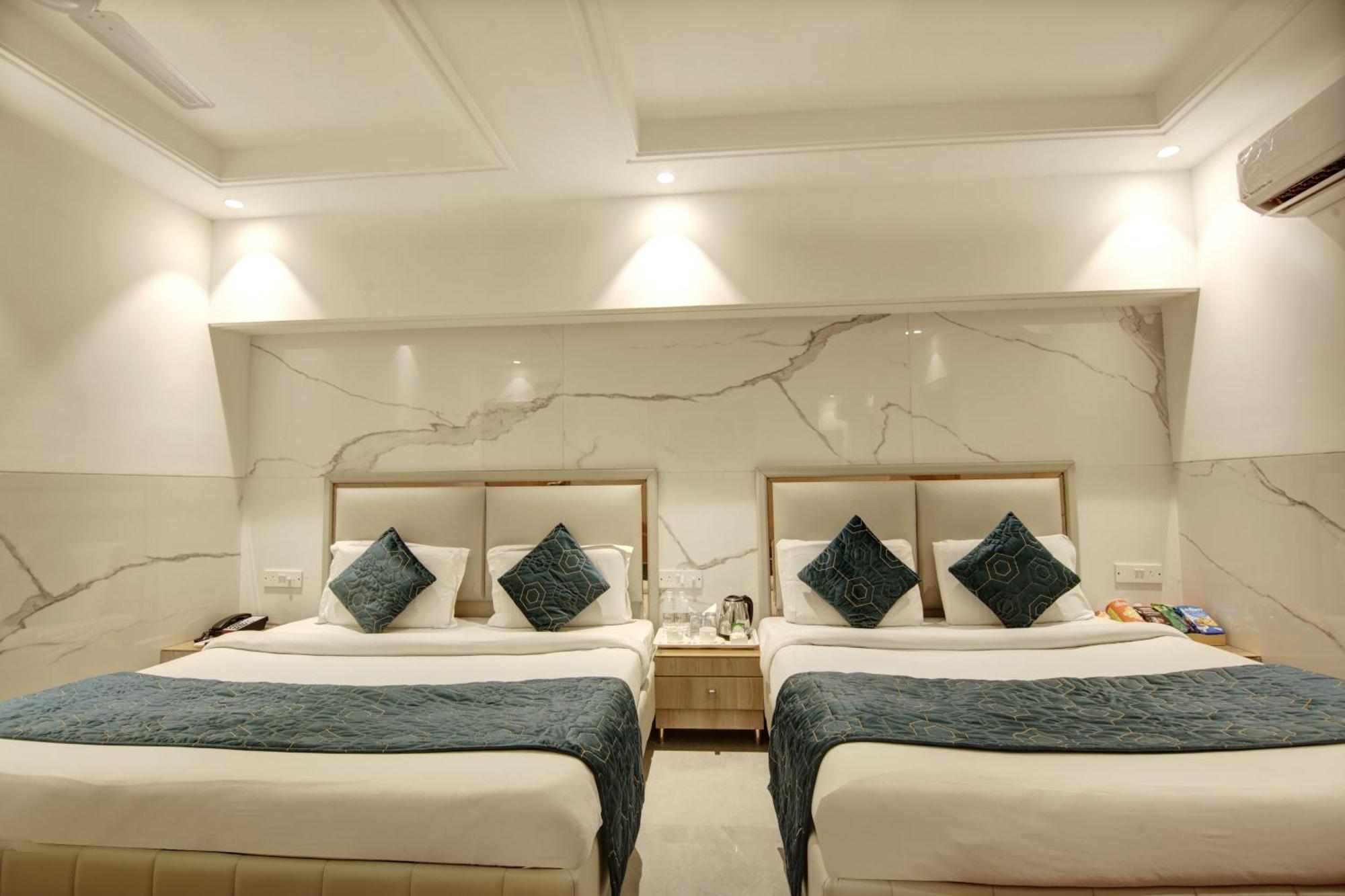 Hotel Delhi 37 By Star Group Near Delhi Airport New Delhi Exterior photo