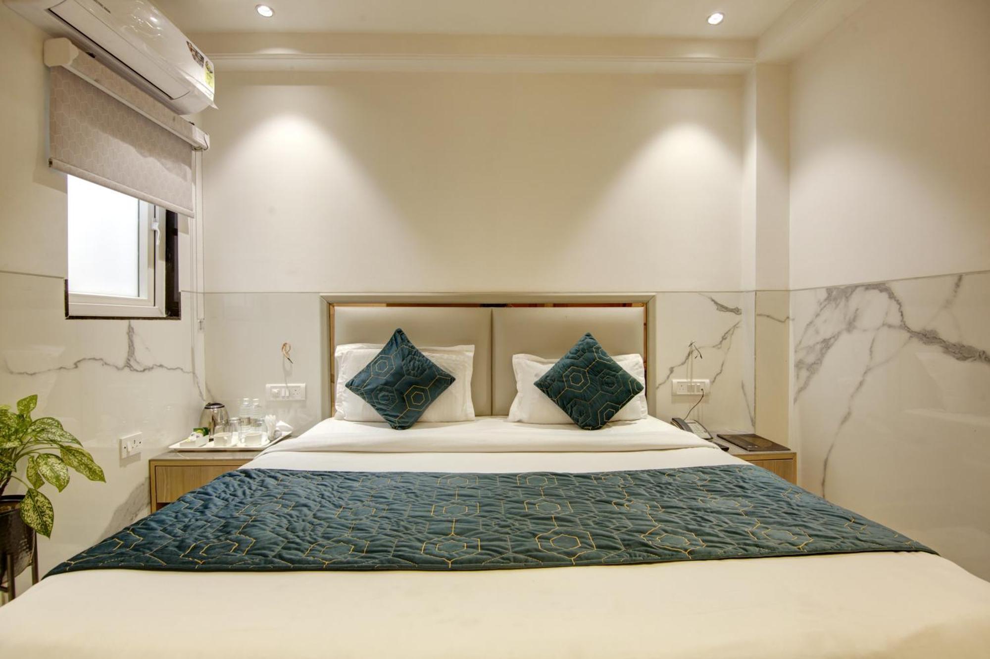 Hotel Delhi 37 By Star Group Near Delhi Airport New Delhi Exterior photo