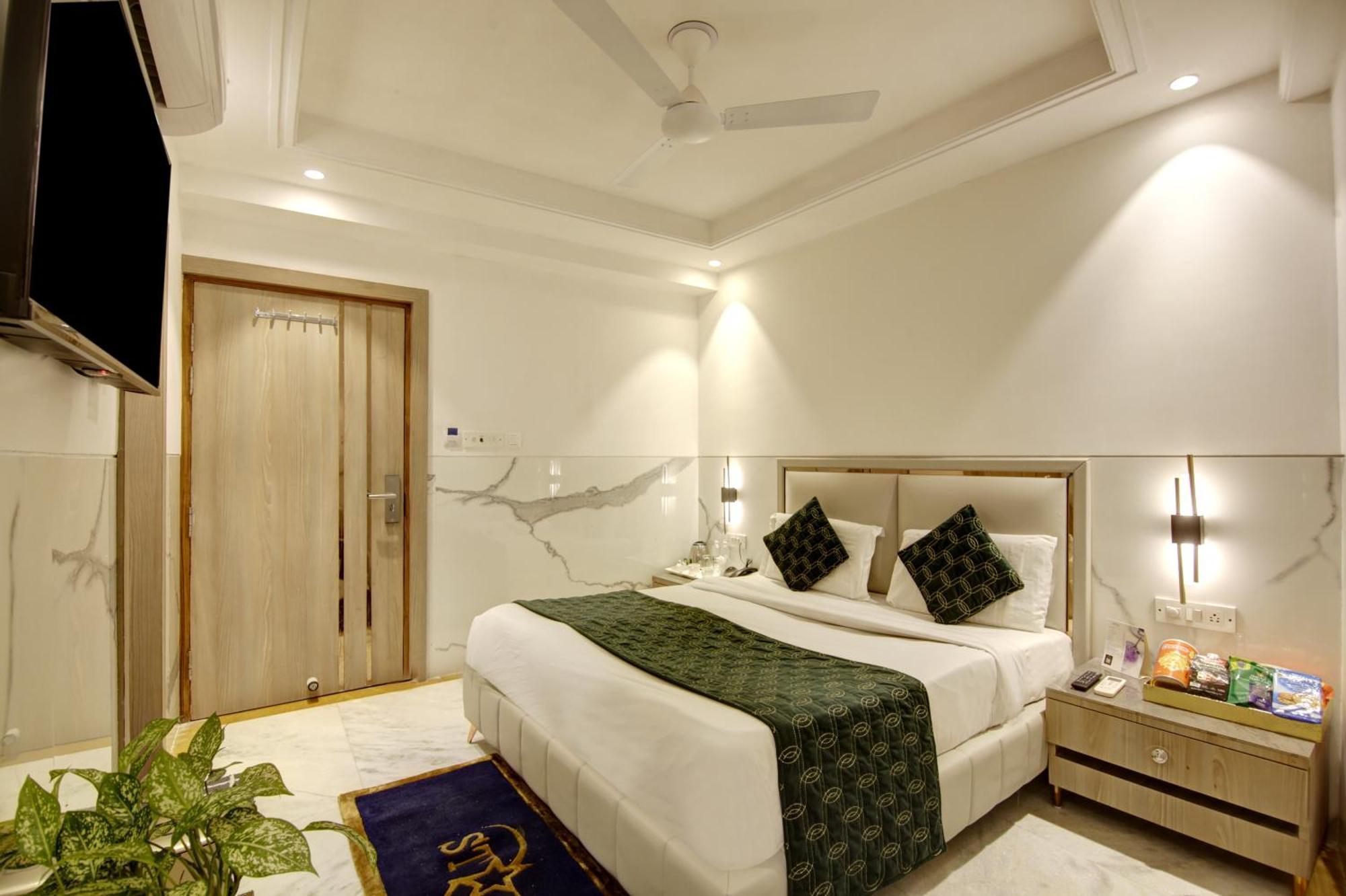 Hotel Delhi 37 By Star Group Near Delhi Airport New Delhi Exterior photo